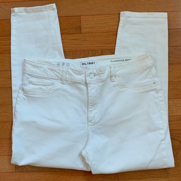 DL1961 Florence Instasculpt Cropped jeans in white, size 32 - Picture 3 of 10